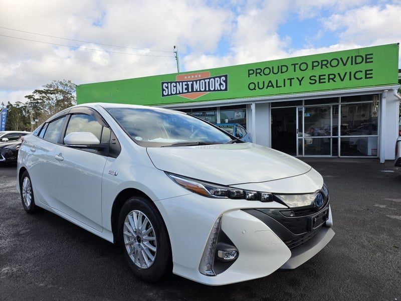 2019 Toyota Prius Hybrid PHV, S, 360 Camera!