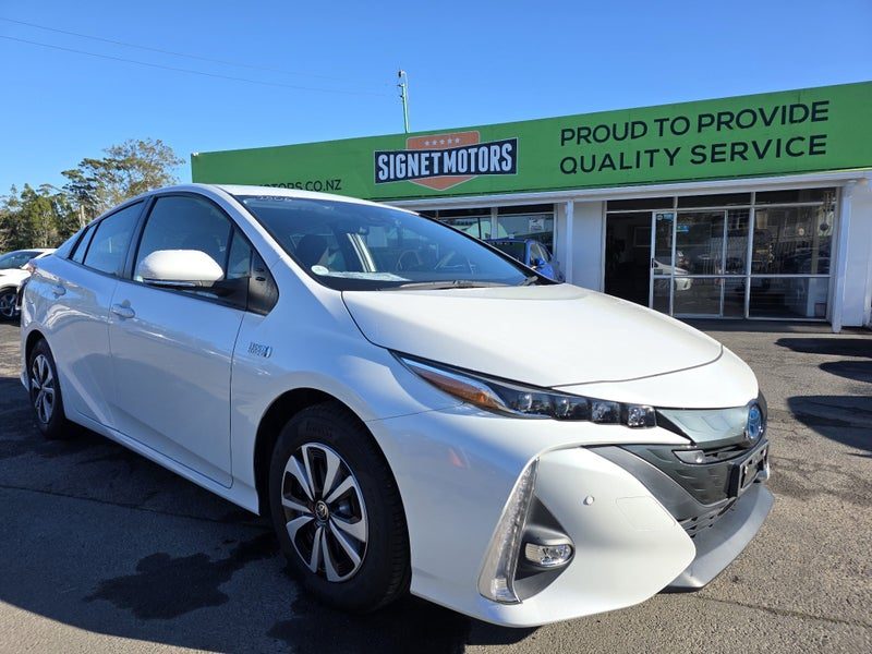 2020 Toyota Prius Hybrid PHV, S, 360 Camera!