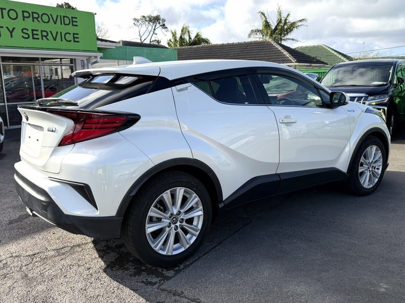 2020 Toyota C-HR G, Hybrid! LOW KM!, photo 2