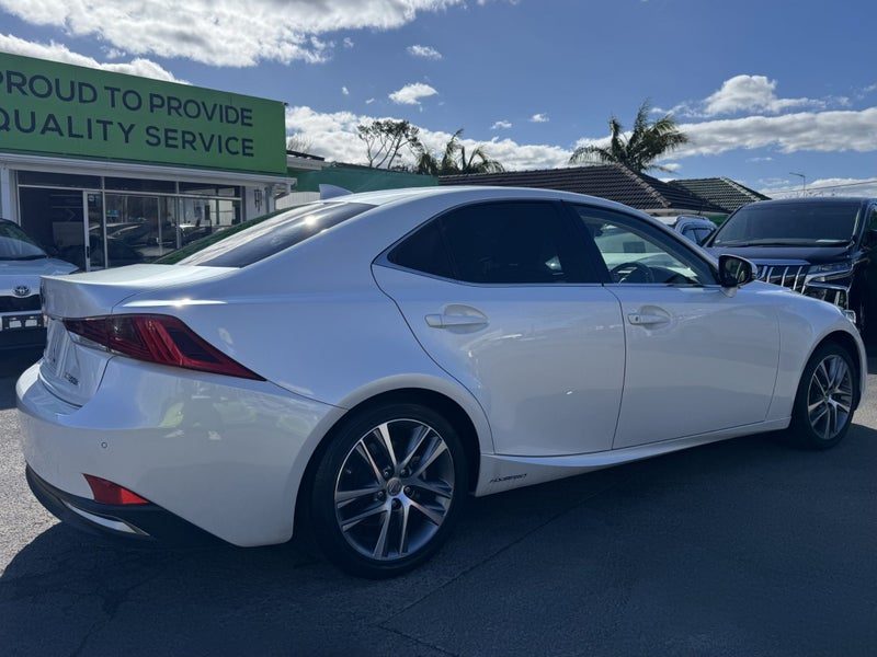 2016 Lexus IS 300h Hybrid! L! Radar!, photo 2