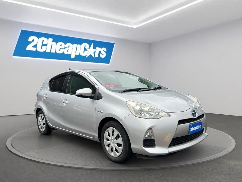 2013 Toyota Aqua S, photo 3