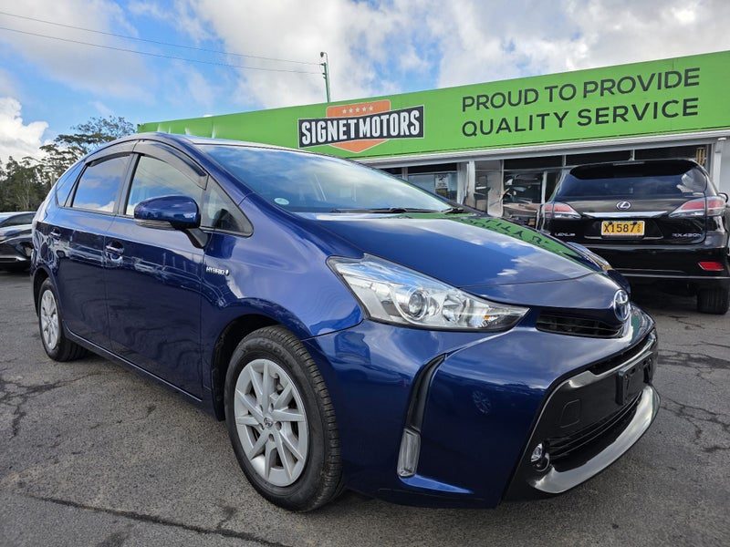 2015 Toyota Prius Alpha S, Hybrid