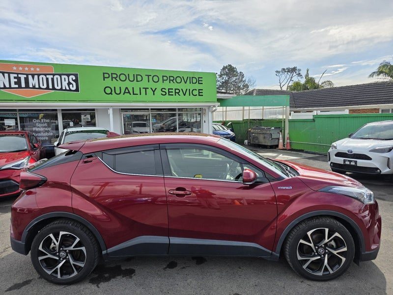 2018 Toyota C-HR G, Hybrid, Warranty!, photo 2