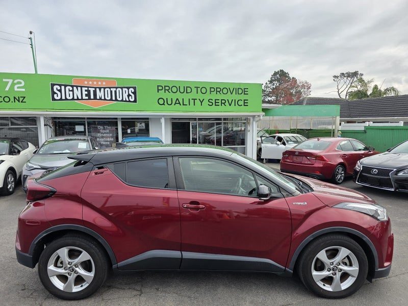 2019 Toyota C-HR S, Hybrid, Warranty!, photo 2