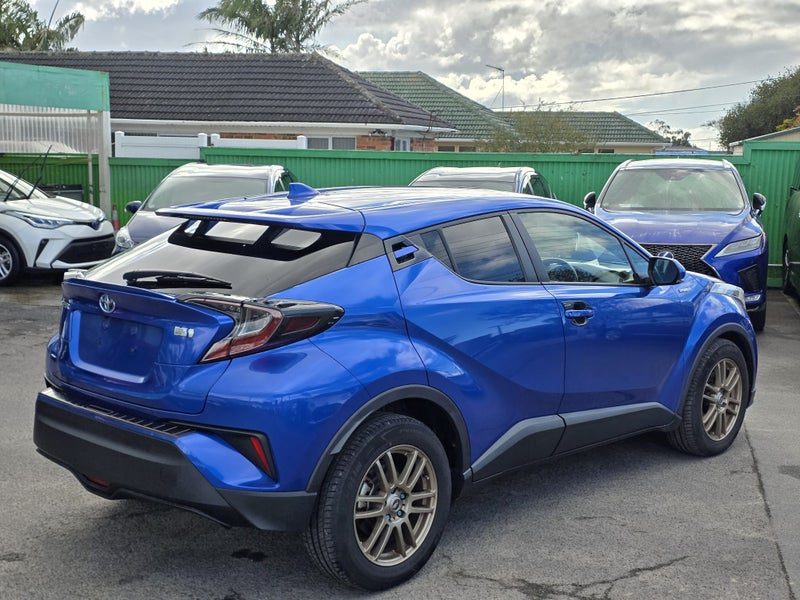2019 Toyota C-HR S, Hybrid, Warranty!, photo 3