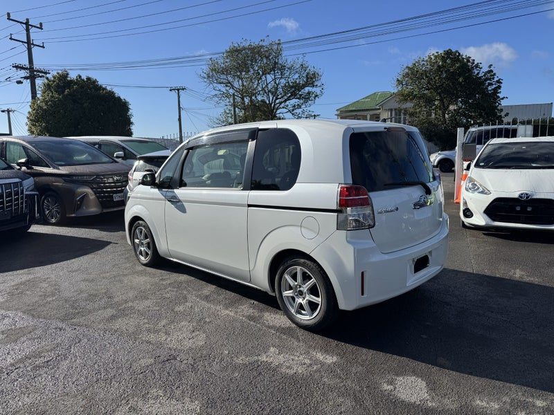 2015 Toyota Spade F! R. Camera!, photo 3