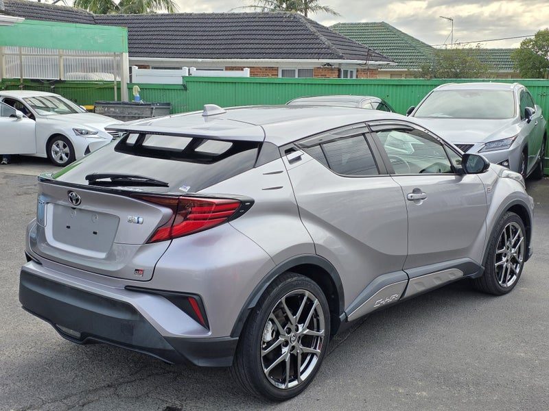 2021 Toyota C-HR S GR, Hybrid, Radar! 360 Camera!, photo 3