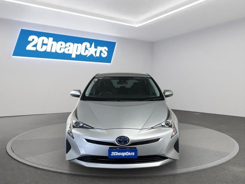 2017 Toyota Prius New Shape S, photo 2