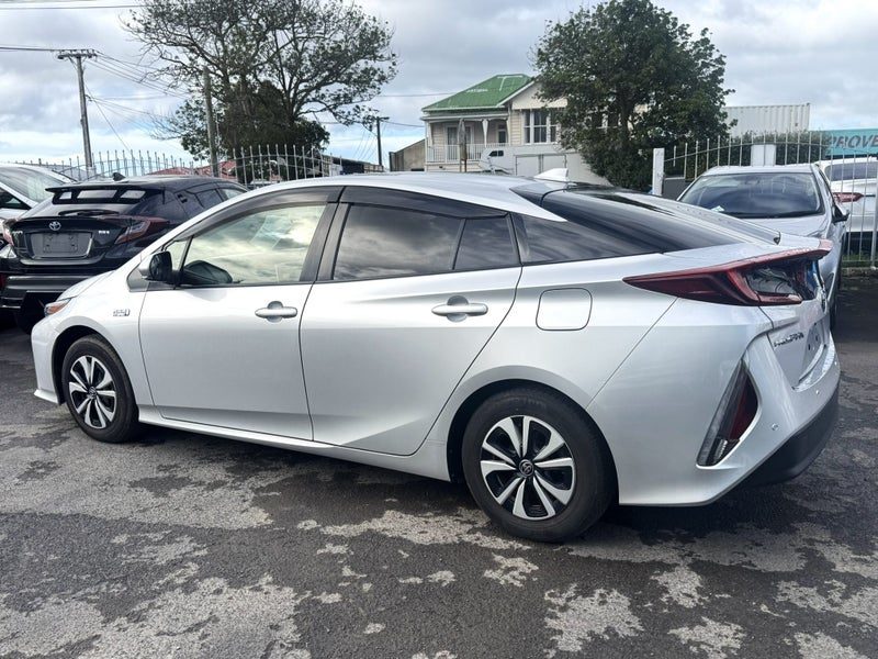 2019 Toyota Prius Hybrid PHV, SSP, photo 3