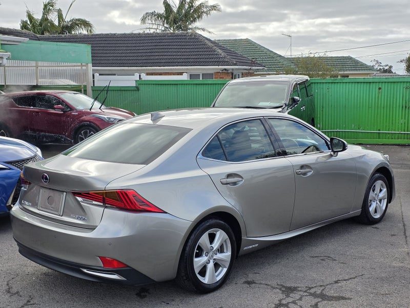 2019 Lexus IS 300h Hybrid! Radar!, photo 3
