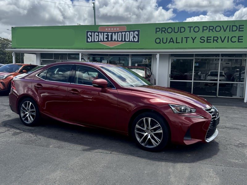 2018 Lexus IS 350 V6! Radar! LOW KM!