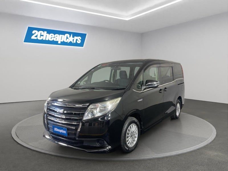 2014 Toyota Noah Hybrid X