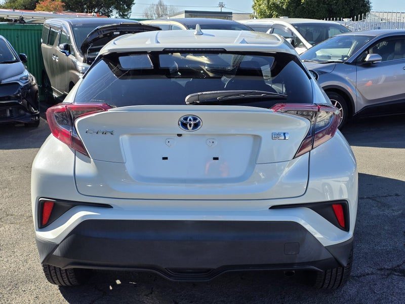 2018 Toyota C-HR S, Hybrid, Warranty!, photo 3