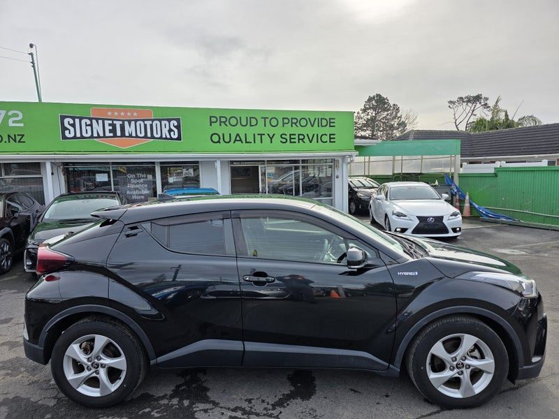 2019 Toyota C-HR S, Hybrid, Warranty!, photo 2