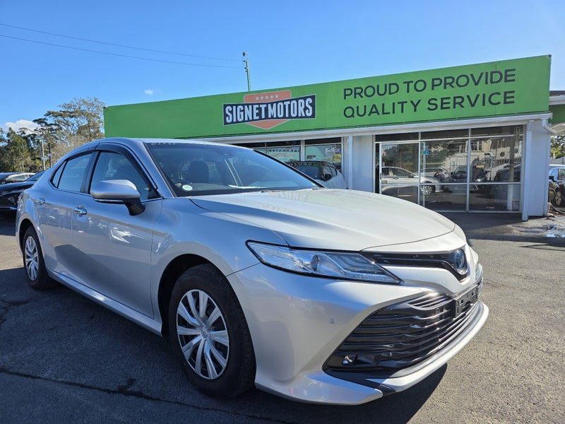 2021 Toyota Camry Hybrid! E-FOUR!
