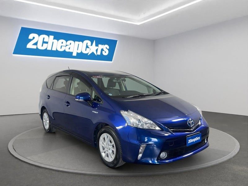 2012 Toyota Prius Alpha S, photo 3