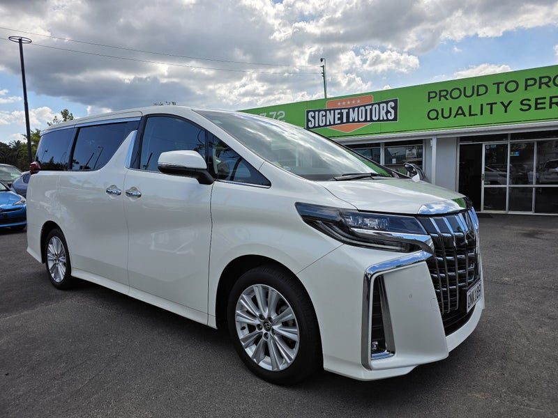 2022 Toyota Alphard 7 Seater! LOW KM!