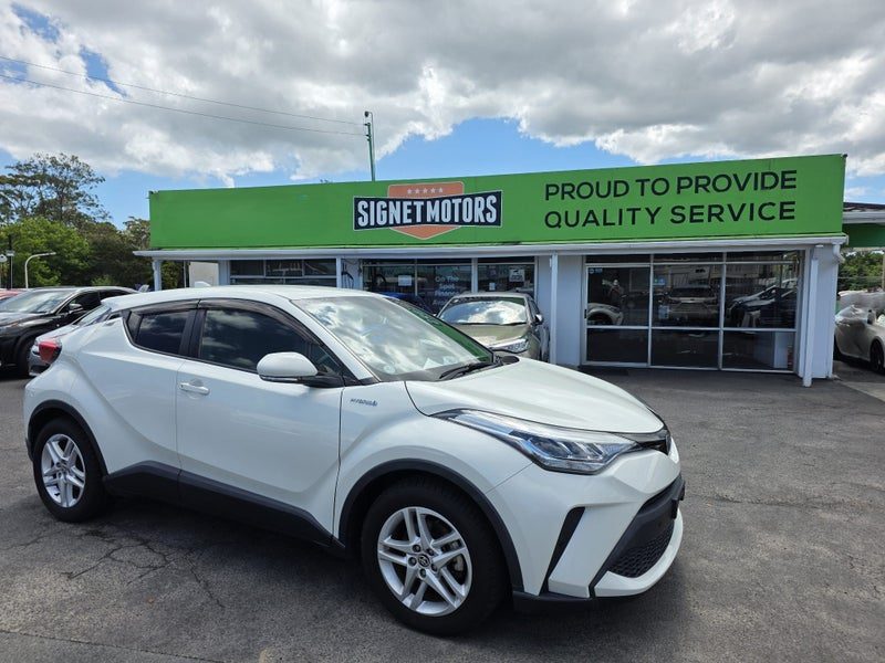 2020 Toyota C-HR S, Hybrid! Warranty!