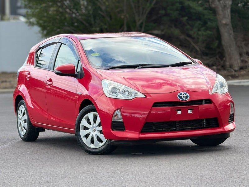 2014 Toyota Aqua HYBRID S Push Start Heating Seats