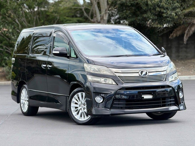 2012 Toyota Alphard 8 Seater