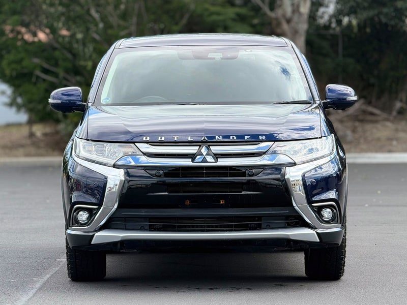 2017 Mitsubishi Outlander 24G 7 Seater 4WD TOWBAR, photo 3