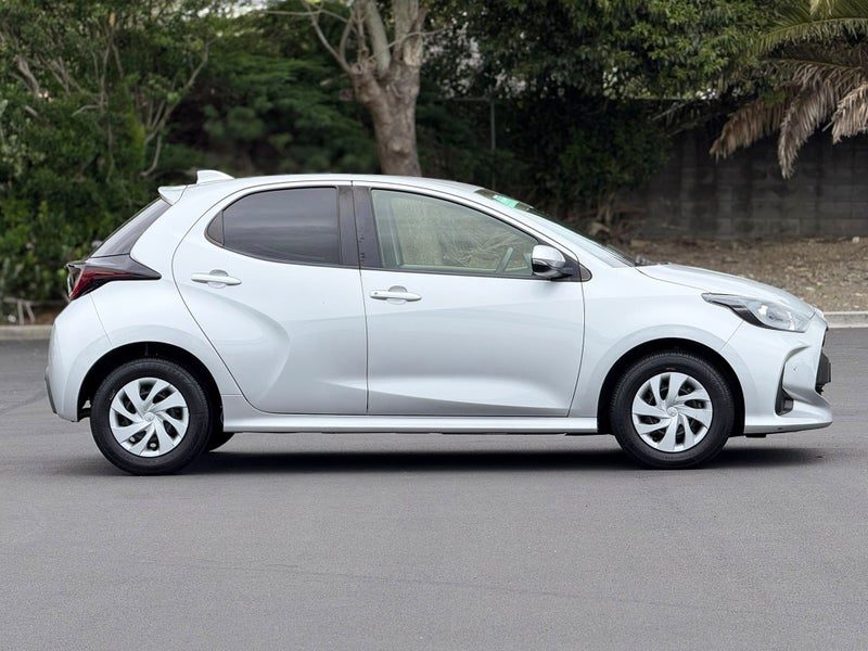 2021 Toyota Yaris Hybrid, photo 3