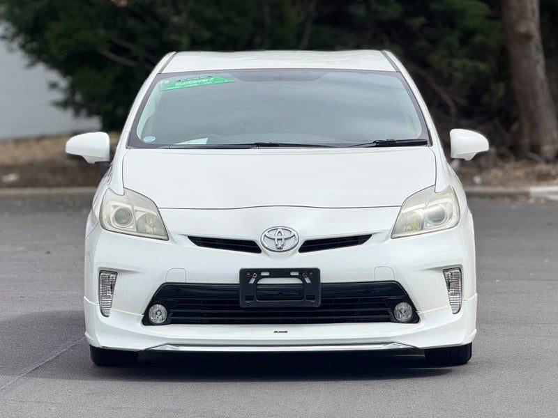 2013 Toyota Prius S, photo 2