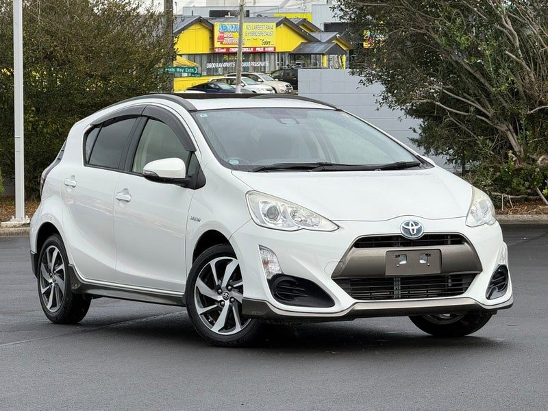 2016 Toyota Aqua X Urban