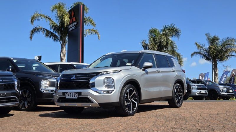 2022 Mitsubishi Outlander XLS 2.5L 2WD 7str