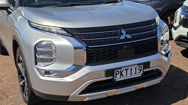 2022 Mitsubishi Outlander XLS 2.5L 2WD 7str, photo 2