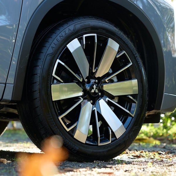 2026 Mitsubishi Outlander VRX PHEV 4WD AUTO, photo 2