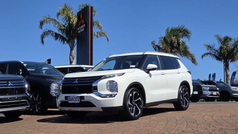 2024 Mitsubishi Outlander XLS 2.5P 4WD Auto