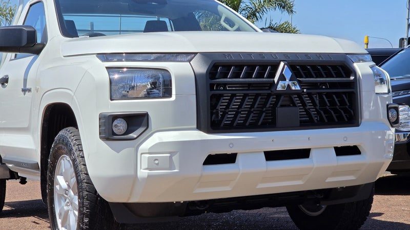 2026 Mitsubishi Triton GLX SC CC Auto 2.4D 2WD, photo 2