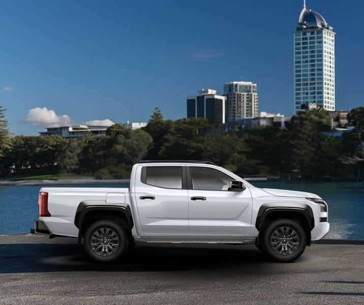2026 Mitsubishi Triton VRX 6AT 2.4DT 2WD, photo 2