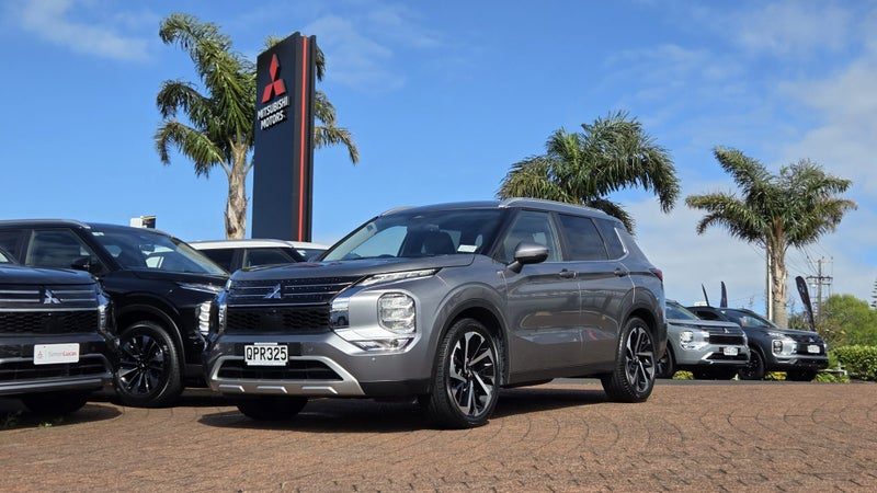 2024 Mitsubishi Outlander XLS 2.5P 4WD Auto