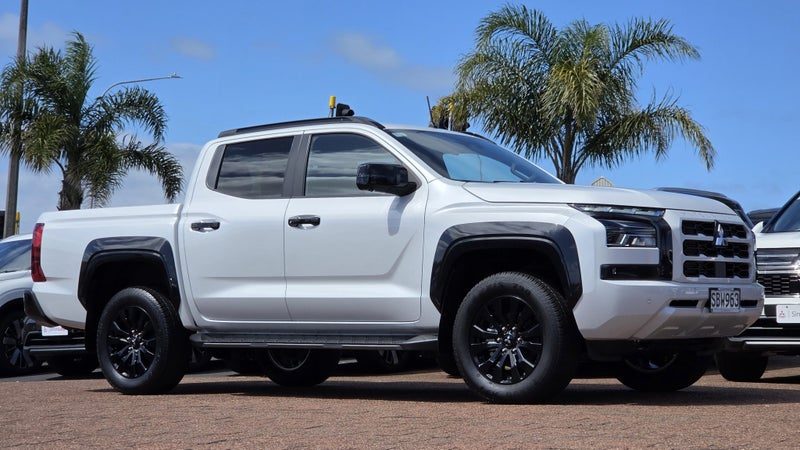 2026 Mitsubishi Triton VRX 2.4D Auto 2WD, photo 3
