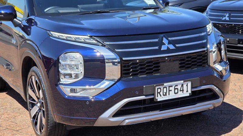 2026 Mitsubishi Outlander VRX PHEV 4WD Auto, photo 2