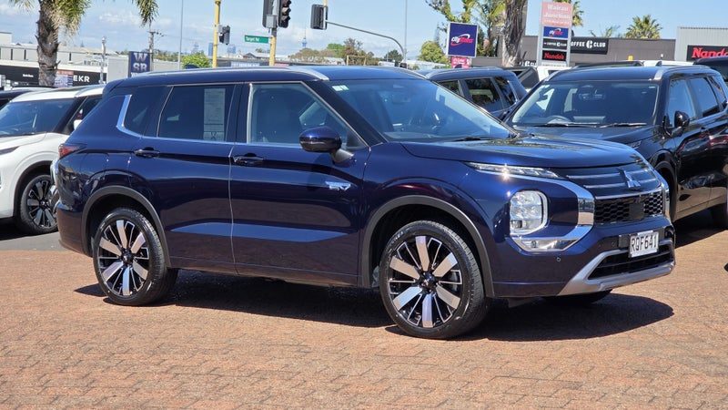 2026 Mitsubishi Outlander VRX PHEV 4WD Auto, photo 3