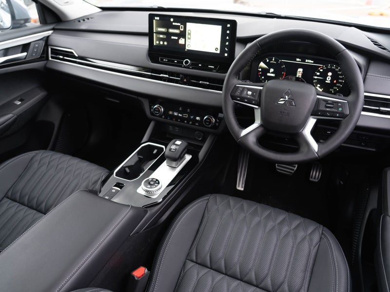 2026 Mitsubishi Outlander VRX 2.5P 2WD AUTO 7-str, photo 2
