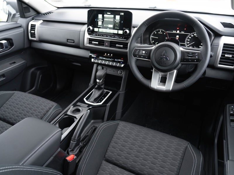2026 Mitsubishi Triton GLXR DC 4WD 2.4D Auto, photo 3
