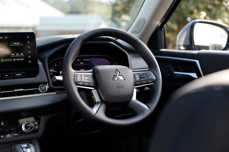 2026 Mitsubishi Outlander XLS 2.5P 2WD AUTO, photo 3