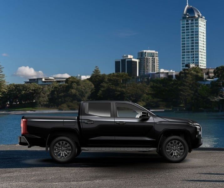 2026 Mitsubishi Triton GLXR DC 4WD 2.4D Auto, photo 2