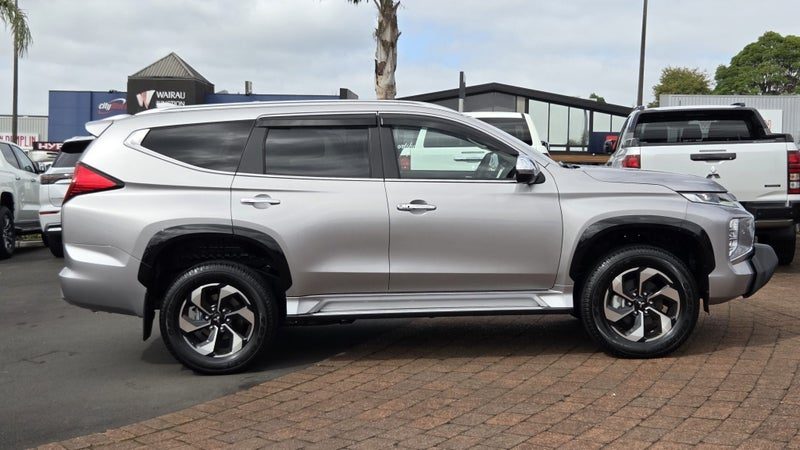 2026 Mitsubishi Pajero Sport VRX 2.4D 4WD AUTO, photo 3