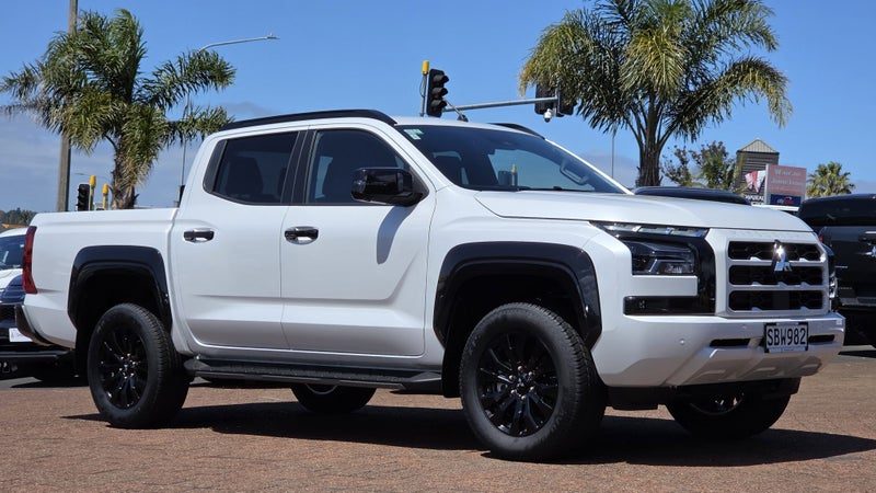 2026 Mitsubishi Triton VRX 2.4D Auto 2WD, photo 3