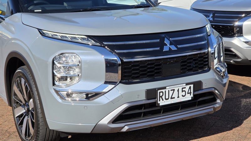 2026 Mitsubishi Outlander VRX 2.5P 2WD AUTO, photo 2