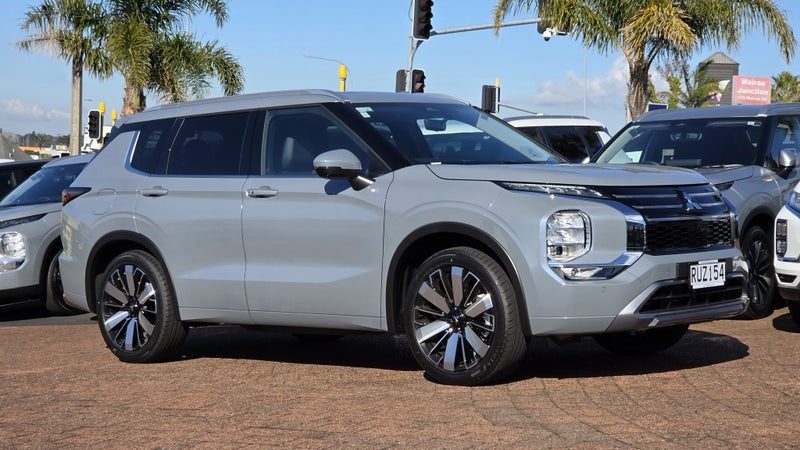 2026 Mitsubishi Outlander VRX 2.5P 2WD AUTO, photo 3