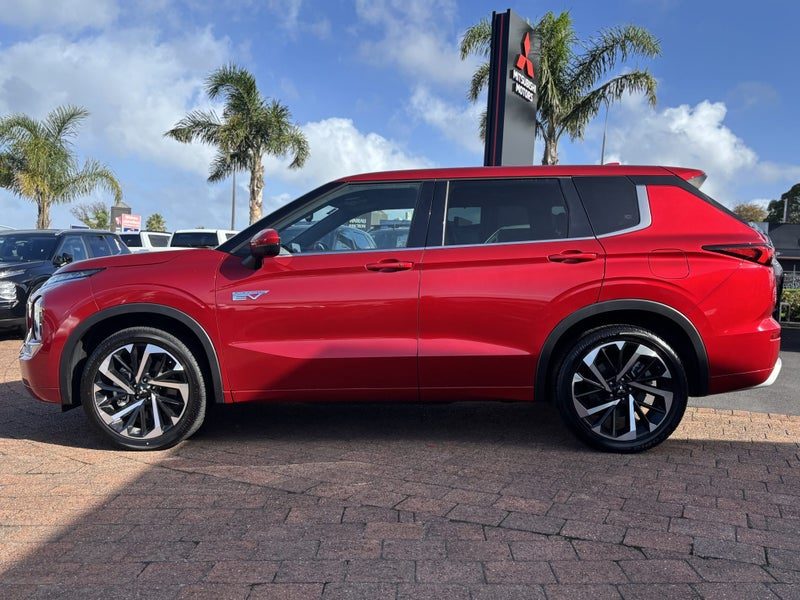 2022 Mitsubishi Outlander Exceed 2.5L AWD, photo 2