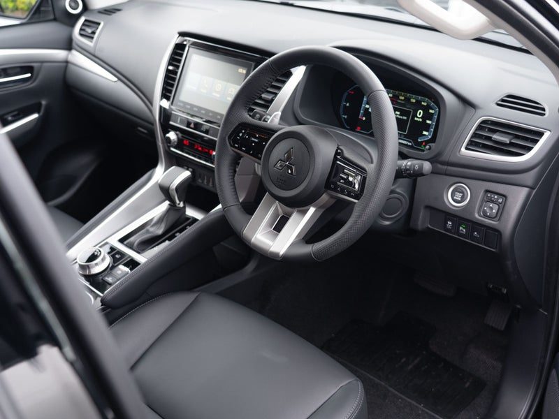2026 Mitsubishi Pajero Sport VRX 2.4L TD 4WD 7str, photo 2