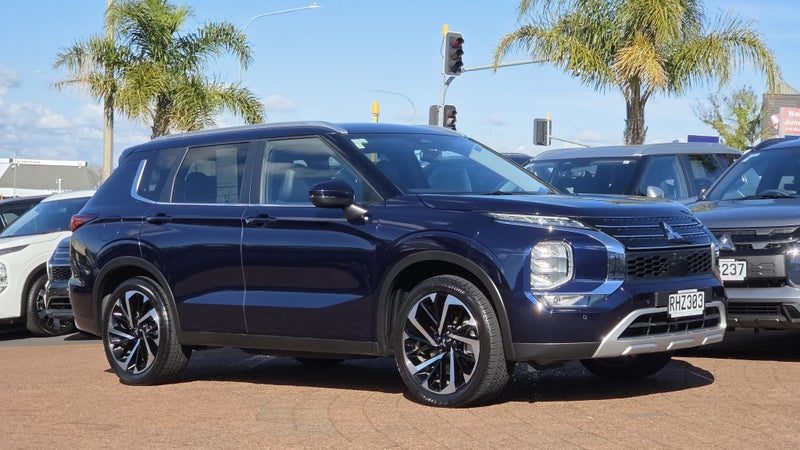 2025 Mitsubishi Outlander 2.5P XLS 2WD Auto, photo 3