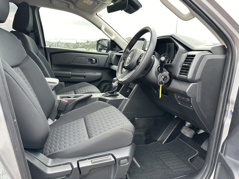 2026 Mitsubishi Triton GLX 2.4L TTD 4wd Auto, photo 2